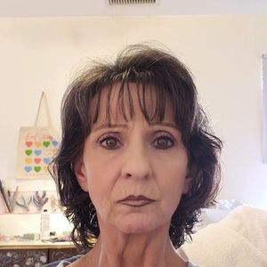 Meet your Posher, Yolanda